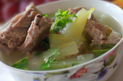 简单减肥瘦身汤，健康美味两不误-营养食谱大揭秘