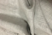 透明衣服选择与搭配指南-打造个性风格新趋势
