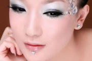 纯天然彩妆,自然美与健康的完美结合-选购与使用指南