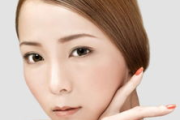 化妆技巧,实用彩妆方法-打造精致妆容解析
