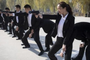 贴身女保镖：职业角色与专业培训-选择策略解析