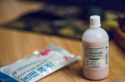 隔离霜的重要性与彩妆排名分析-美妆行业应用探究