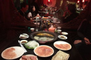 艳嫂美食，编鸺铬烹饪技巧解析-传统风味与现代融合