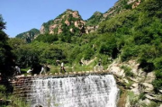 罗丹岛之恋，美丽风景下的浪漫传奇