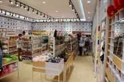 彩妆10元店加盟，低成本高回报的创业选择-市场潜力分析