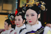宫廷彩妆，古典之美在现代的复兴-传统技艺与时尚融合解析