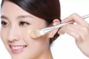 哺乳期彩妆选择与使用指南-安全美丽两不误