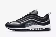 Max97粉色鞋款，时尚与舒适的完美融合-潮流趋势解读