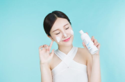 香奈儿彩妆妆前隔离霜,打造无暇妆容-使用心得与技巧解析