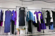 雅芬浮宫服饰,时尚与品质的完美融合-品牌理念与风格展现解析
