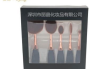 彩妆工具与化妆包选择及保养技巧-美妆爱好者必备指南
