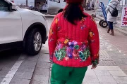 雀仔靓服饰，个性与品质的完美结合-品牌特点与选购指南